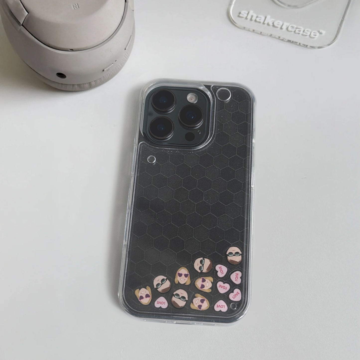 Shaker Case™ 💧 with Carbon Hive Case Design
