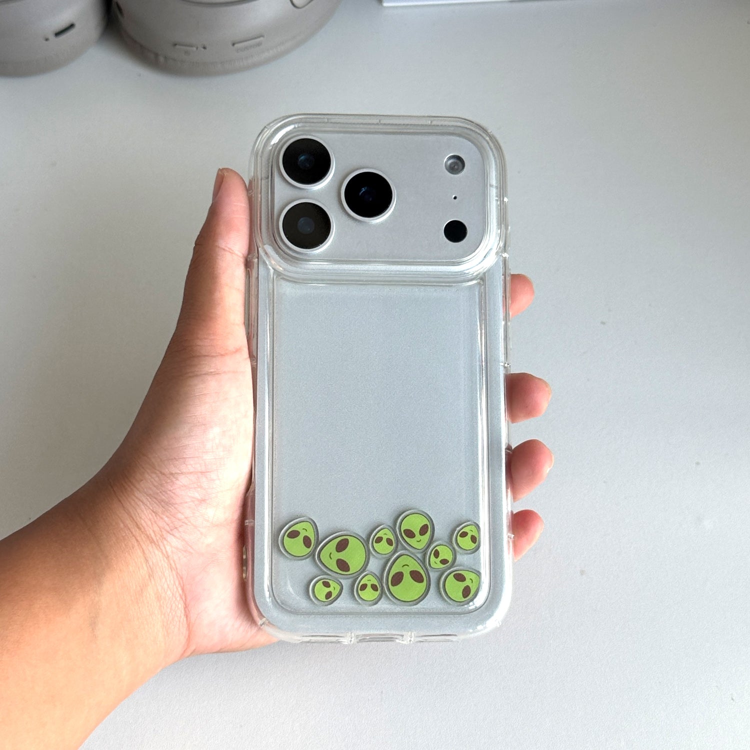 Alien Charms – Shaker Cases